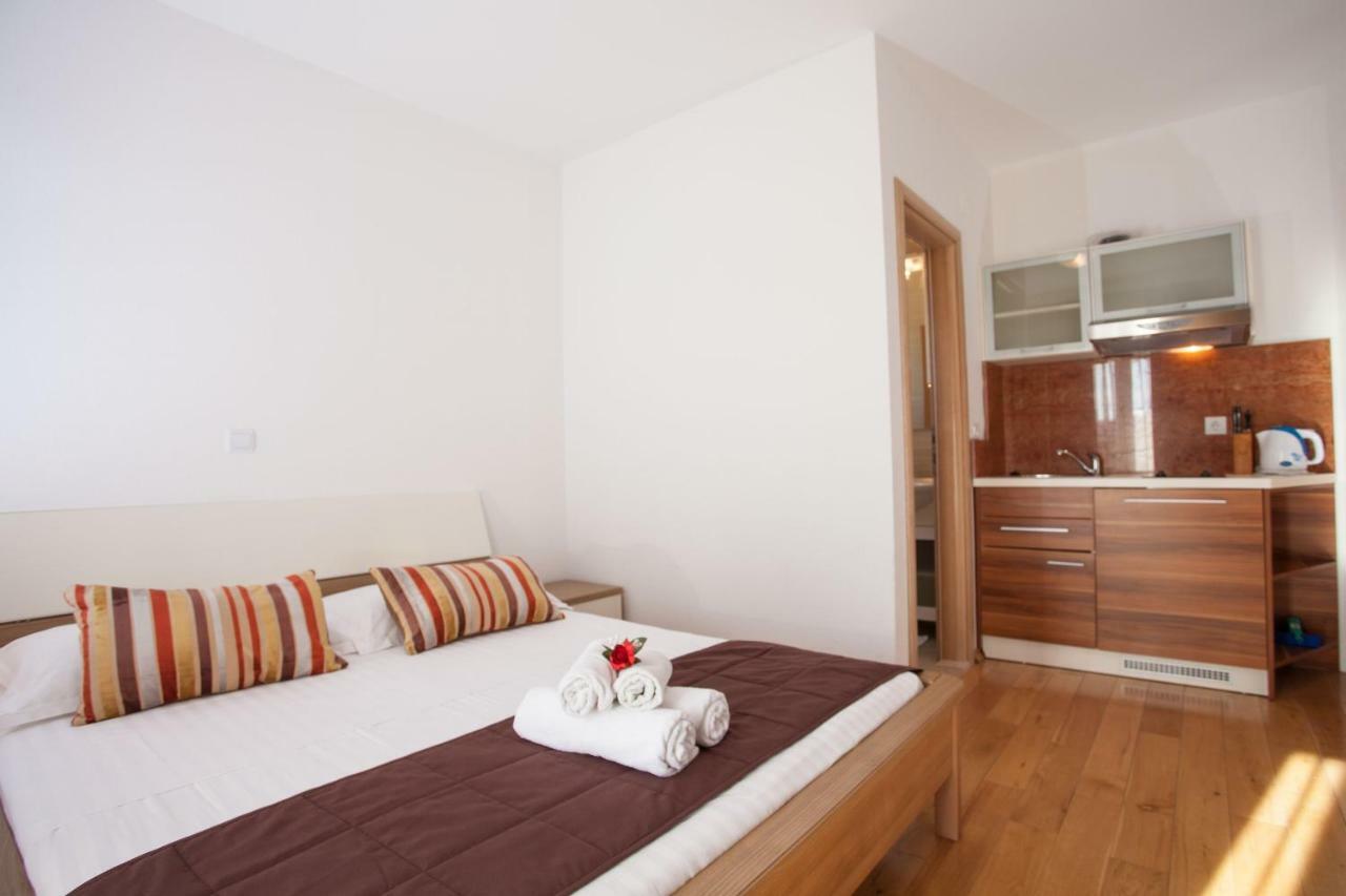 Villa Luce Mit Pool Makarska Dış mekan fotoğraf
