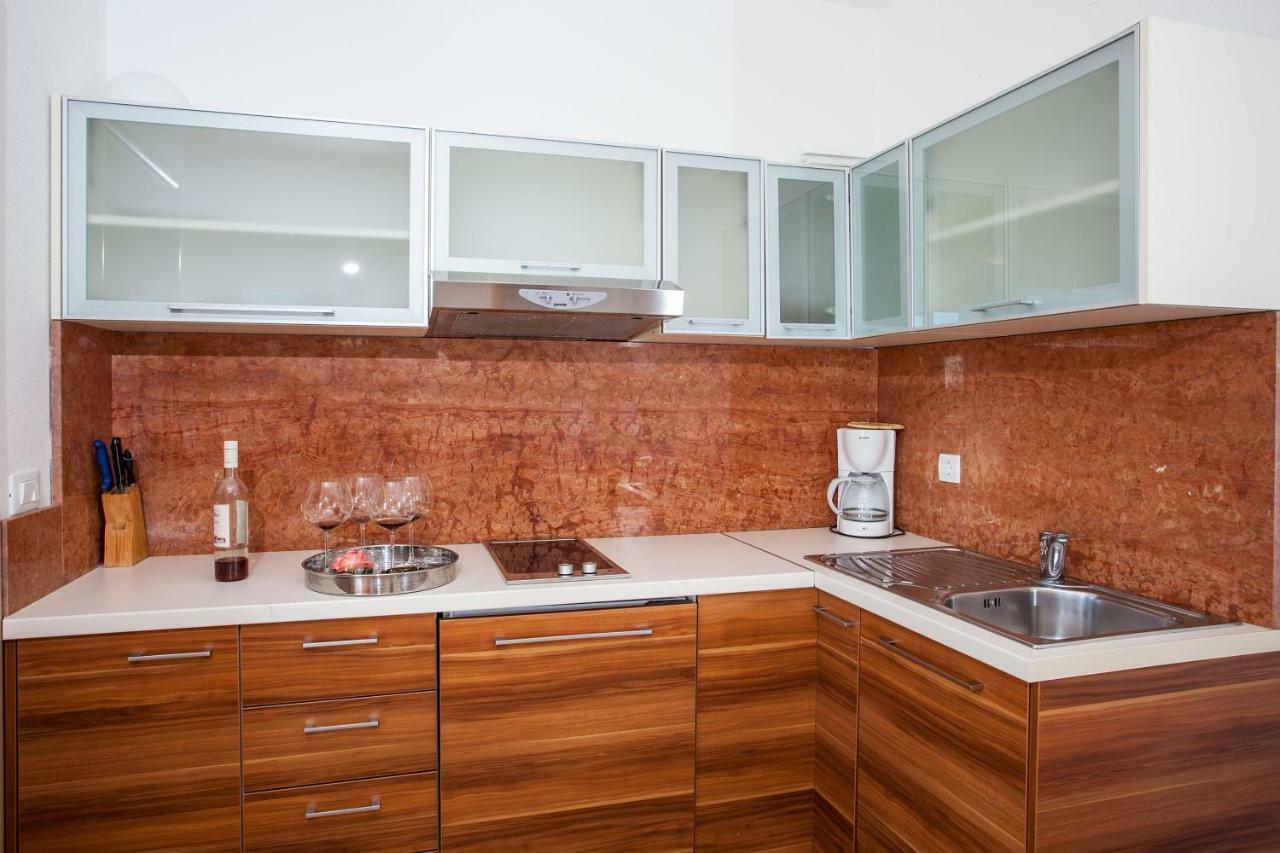 Villa Luce Mit Pool Makarska Dış mekan fotoğraf