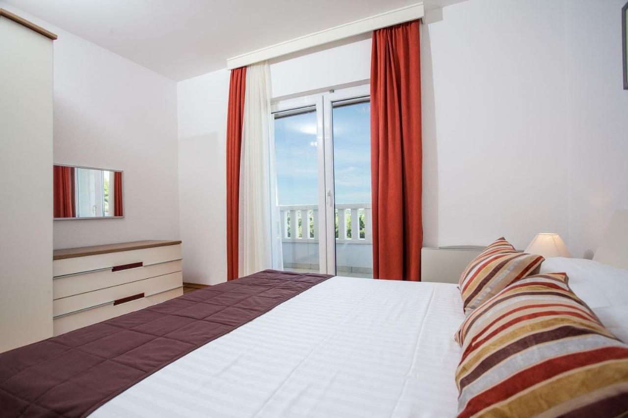 Villa Luce Mit Pool Makarska Dış mekan fotoğraf