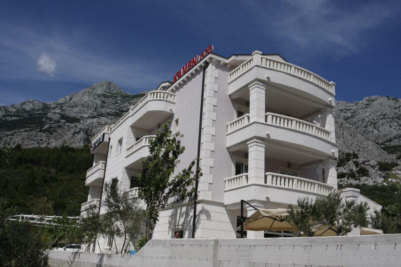 Villa Luce Mit Pool Makarska Oda fotoğraf