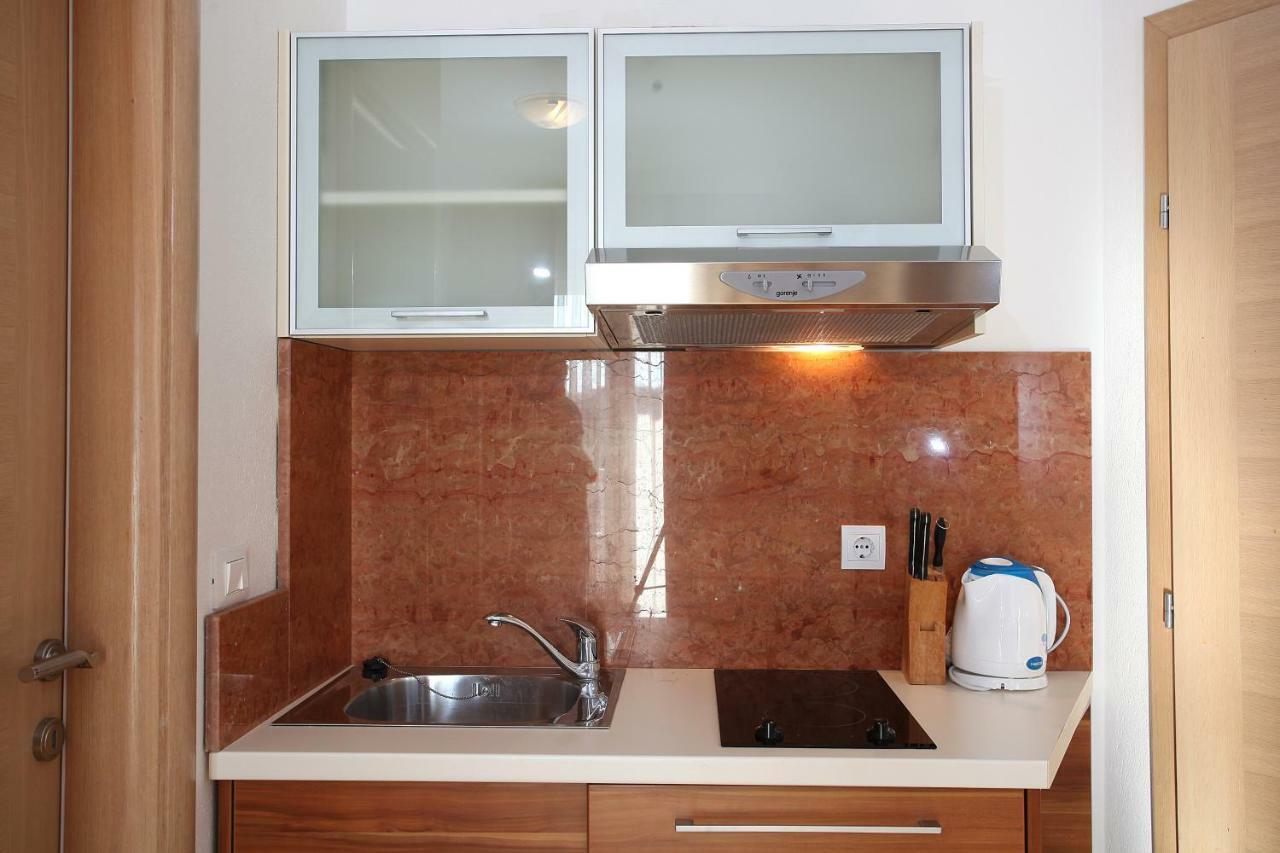 Villa Luce Mit Pool Makarska Dış mekan fotoğraf